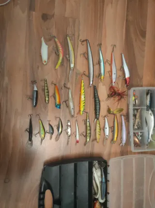Lote de señuelos de pesca 