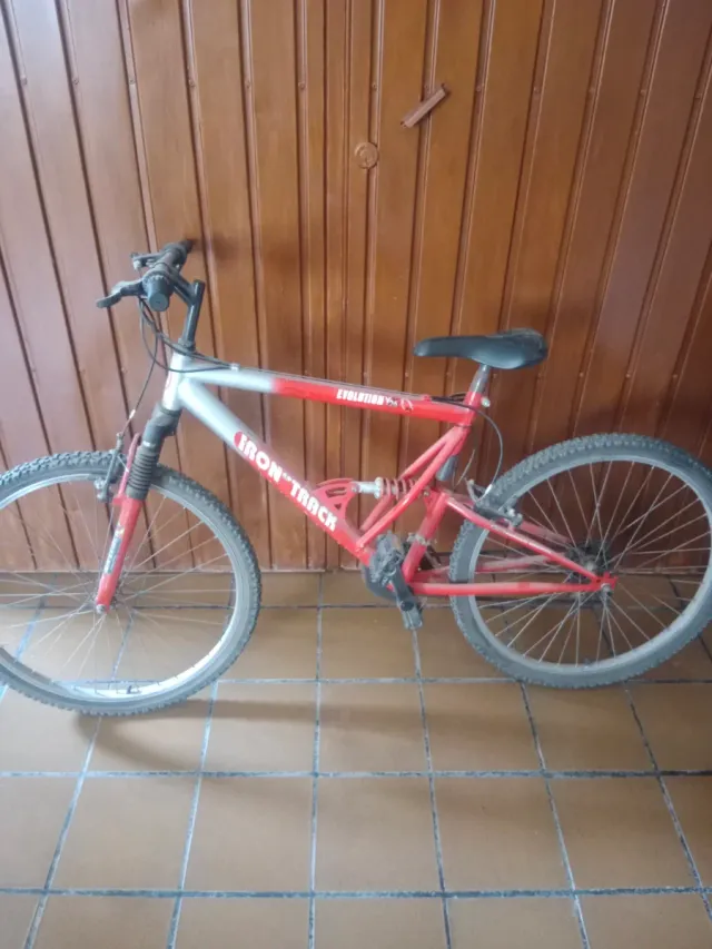 Bicicleta de Montaña Iron Track Roja