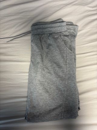 Pantalones de chándal negros y grises