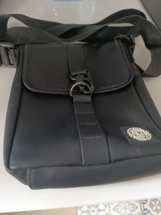 Bolso bandolera hombre, color negro