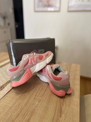 Zapatillas New Balance Rosa y Gris