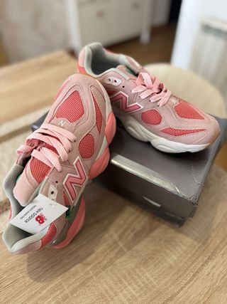 Zapatillas New Balance Rosa y Gris