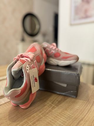 Zapatillas New Balance Rosa y Gris