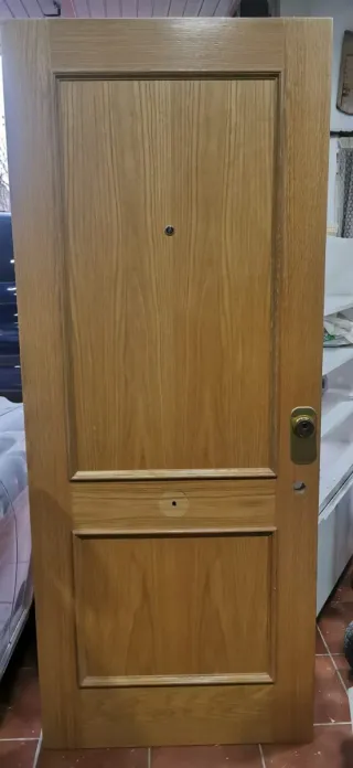 Puerta blindada madera