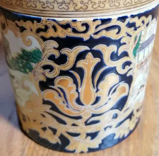 Vaso Cinese con coperchio motivi occidentali