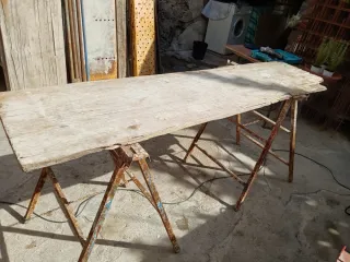 Burriquetas metálicas con tablero