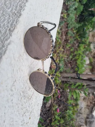 Gafas de sol Chanel doradas