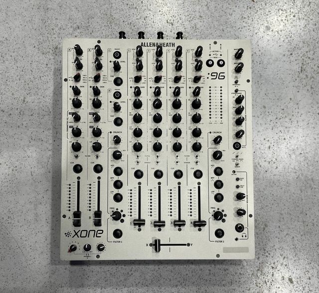 Allen & Heath Xone:96 (887579)