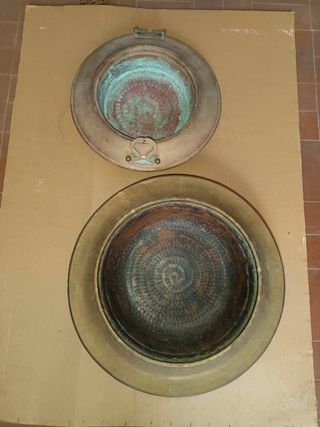 Bracere antico in rame 