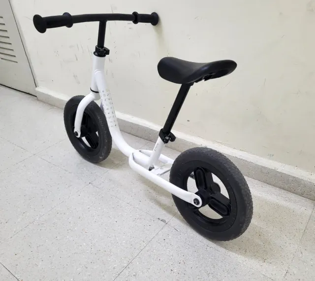 Bicicleta infantil sin pedales Correpasillos