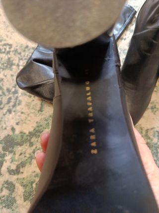 Botas altas de cuero negras