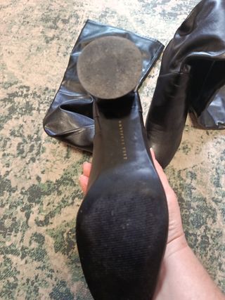 Botas altas de cuero negras