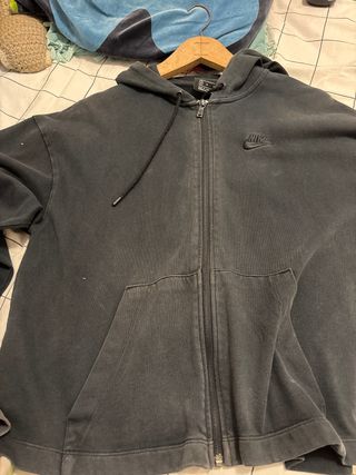 Chaqueta Nike Gris con Cremallera