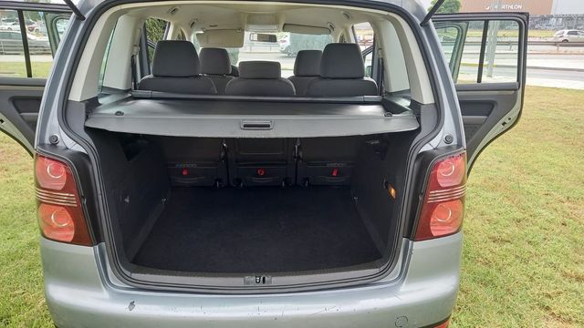 Volkswagen Touran 2009