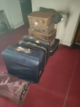 Maletas vintage y porta traje