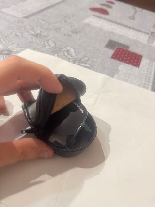 Gafas de sol Ferrari negras.