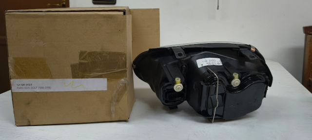 Faro Doble Halógeno Der. Golf