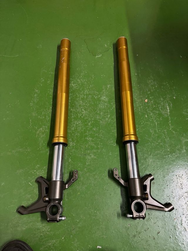 Botellas Horquilla Moto Doradas