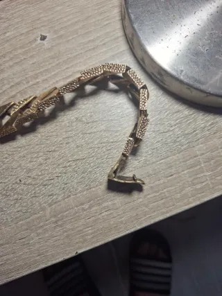 Esclava de oro estilo cubano