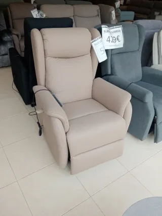 Sillón relax levantapersonas beige