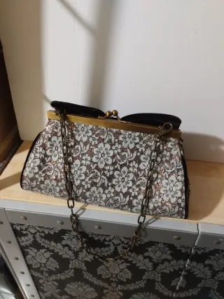 Bolso de fiesta vintage negro y dorado