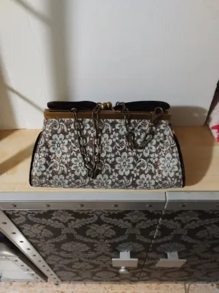 Bolso de fiesta vintage negro y dorado