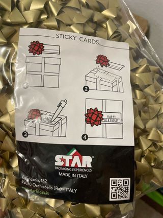 30 Lazos adhesivos de Regalo Dorados