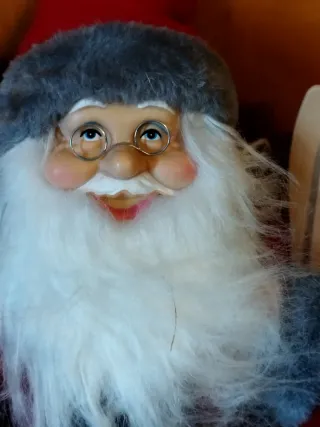 Pupazzo Babbo Natale con sci