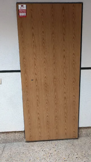 Puerta blindada antiokupa
Antiocupa