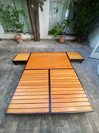 Letto giapponese con materasso e comodini