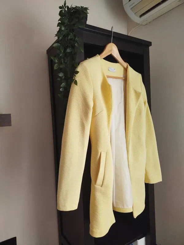 Abrigo amarillo abierto T/S