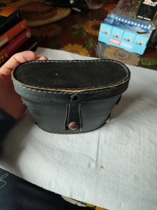 Cannocchiale vintage con scatola