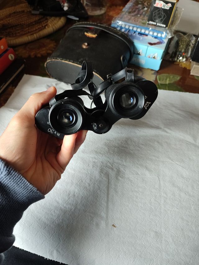 Cannocchiale vintage con scatola