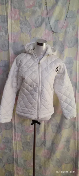 Chaqueta Guess acolchada mujer blanca