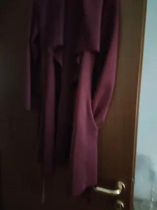 Spolverino donna lungo colore bordò taglia unica.