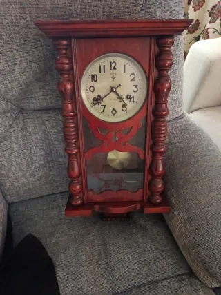 Reloj de pared carrillón madera