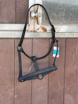 Cabezada de cuadra de cuero