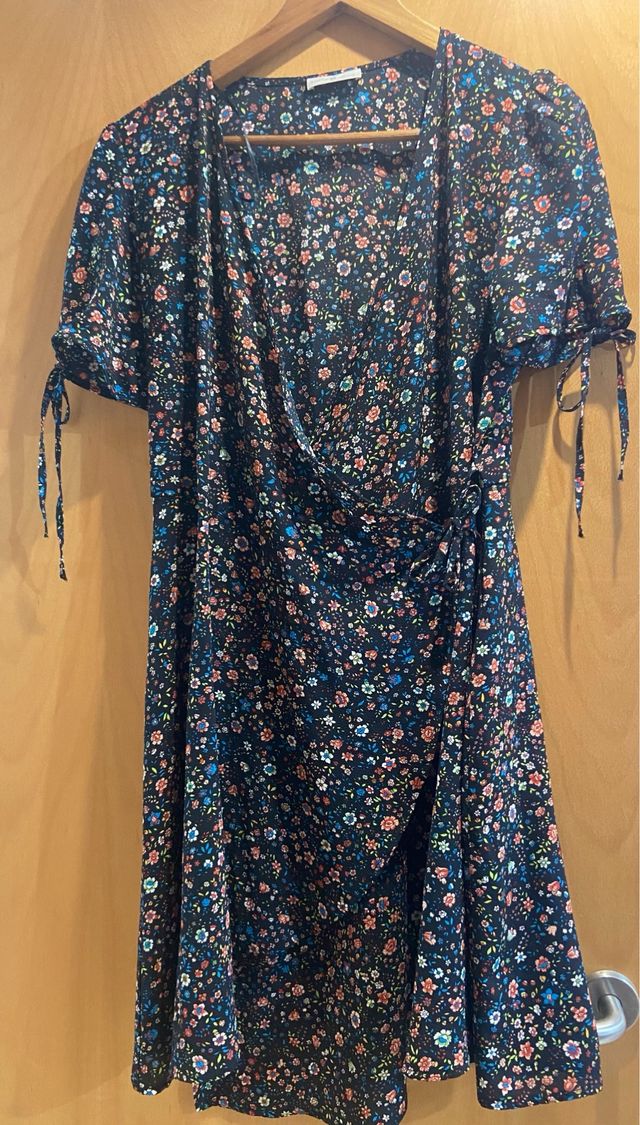 Vestido floral negro mujer