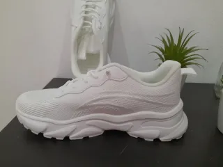 Zapatillas blancas talla 42