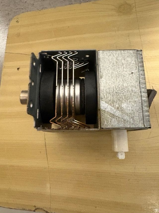 Magnetrón microondas LG 2M213-09E