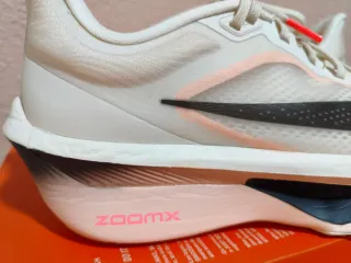 Nike Zoom Fly 6 T41 (26cm)