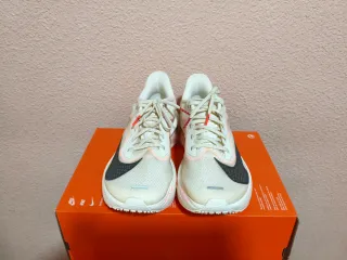 Nike Zoom Fly 6 T41 (26cm)