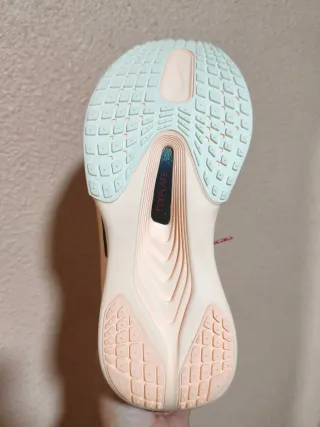 Nike Zoom Fly 6 T41 (26cm)
