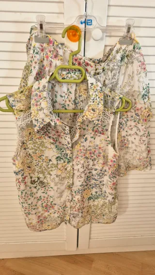 Conjunto Naf Naf Falda y Blusa Flores