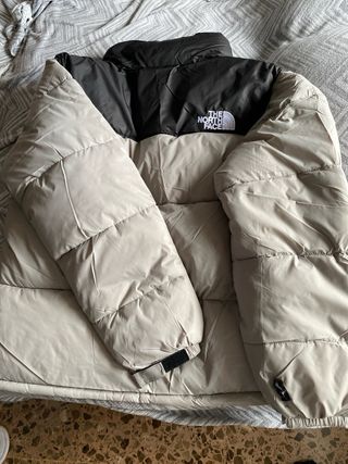 Chaqueta The North Face Beige y Negra