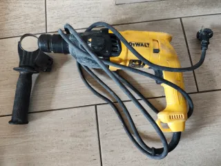 Taladro percutor Dewalt