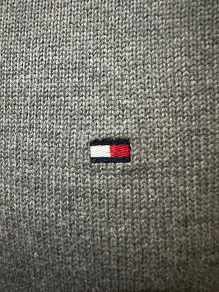 Jersey Tommy Hilfiger Gris Cuarto de Cremallera 