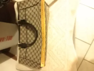 Borsa gucci da donna vintage.