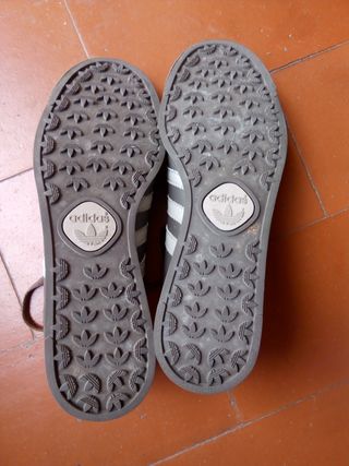 n.38 Escucho oferta. Adidas bambas