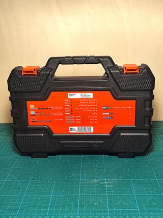 Maletín brocas BLACK DEKER+Tijeras WORKPRO+Destorn